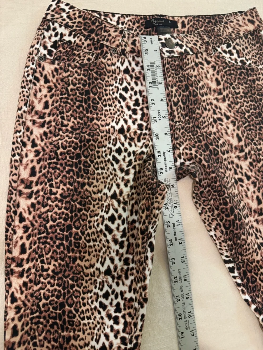 Y Jessi New York Leopard Animal Print Tan Black White Pant Legging size jr Large